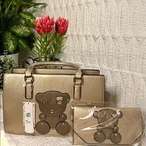 Very cute tote bag comes with wallet